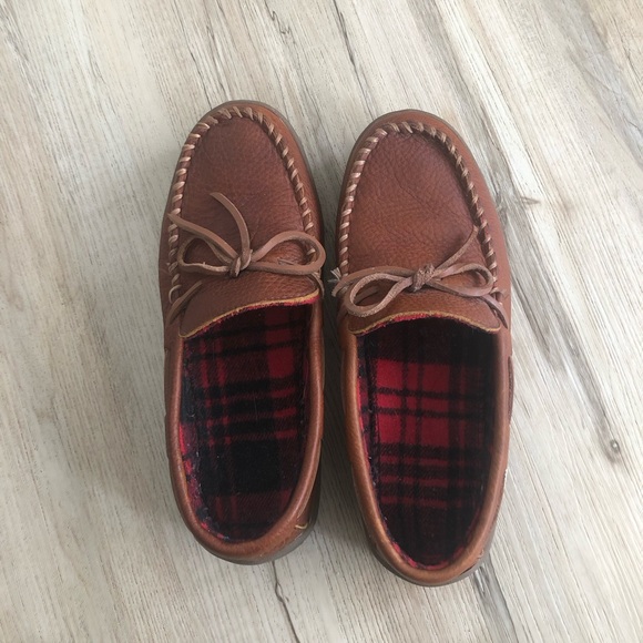 Women's Classic Brown Genuine Leather Loafers - Picture 7 of 9